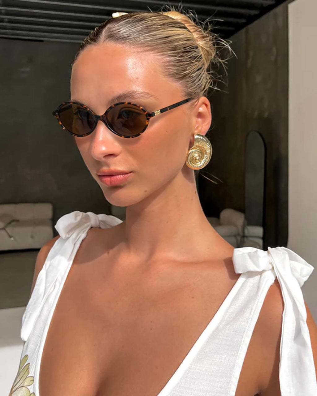 ViewJoy Retro Oval Sunglasses for Women Vintage 90s Y2K Trendy Designer Sun Glasses