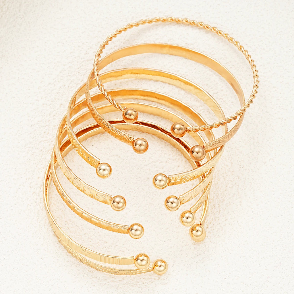 7 Pcs Punk Gold Color Bracelets Set for Women Gothic Heart Print Metal Open Bangle Fashion Jewelry Streetwear Gift