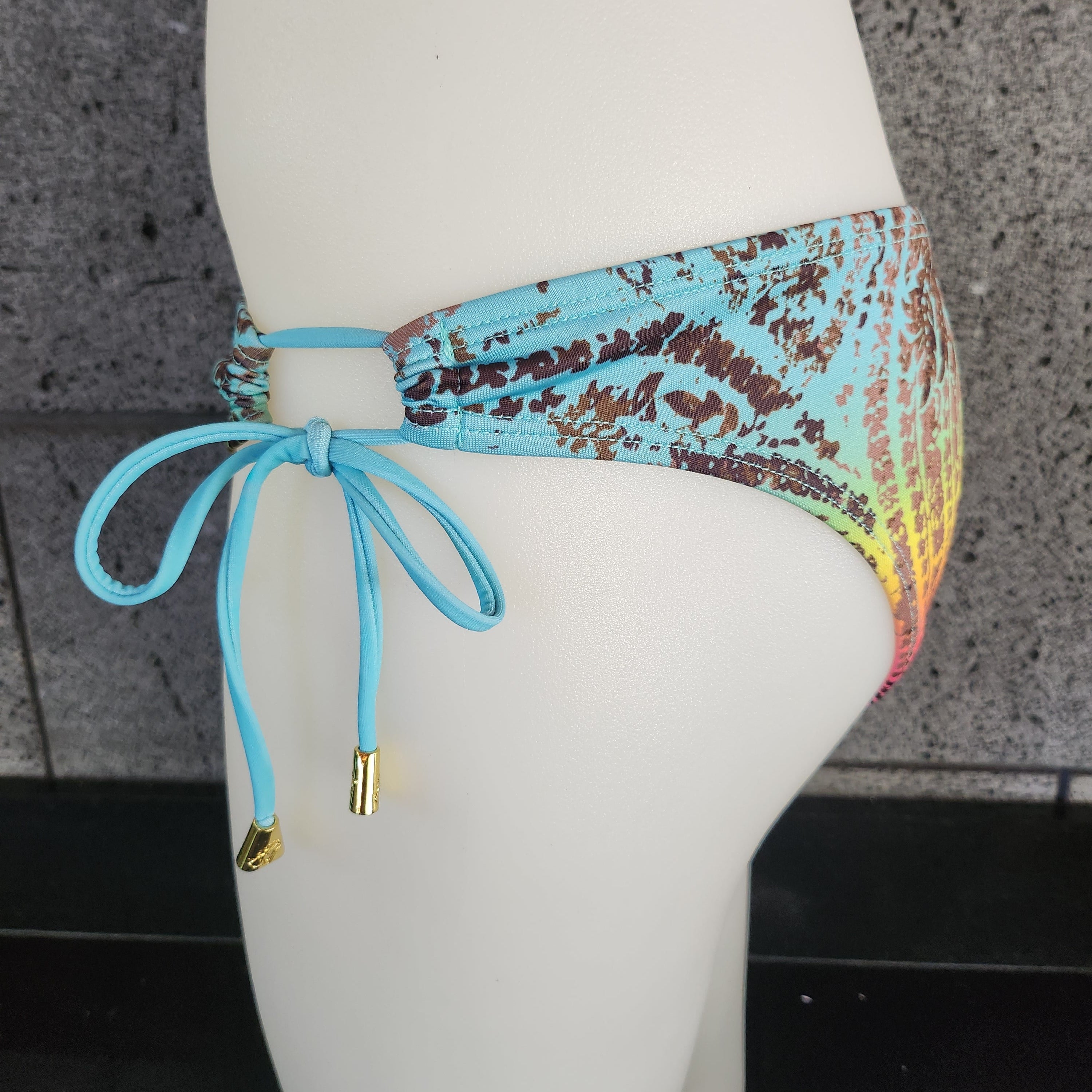 Loco Boutique Bandana Keyhole Gather
